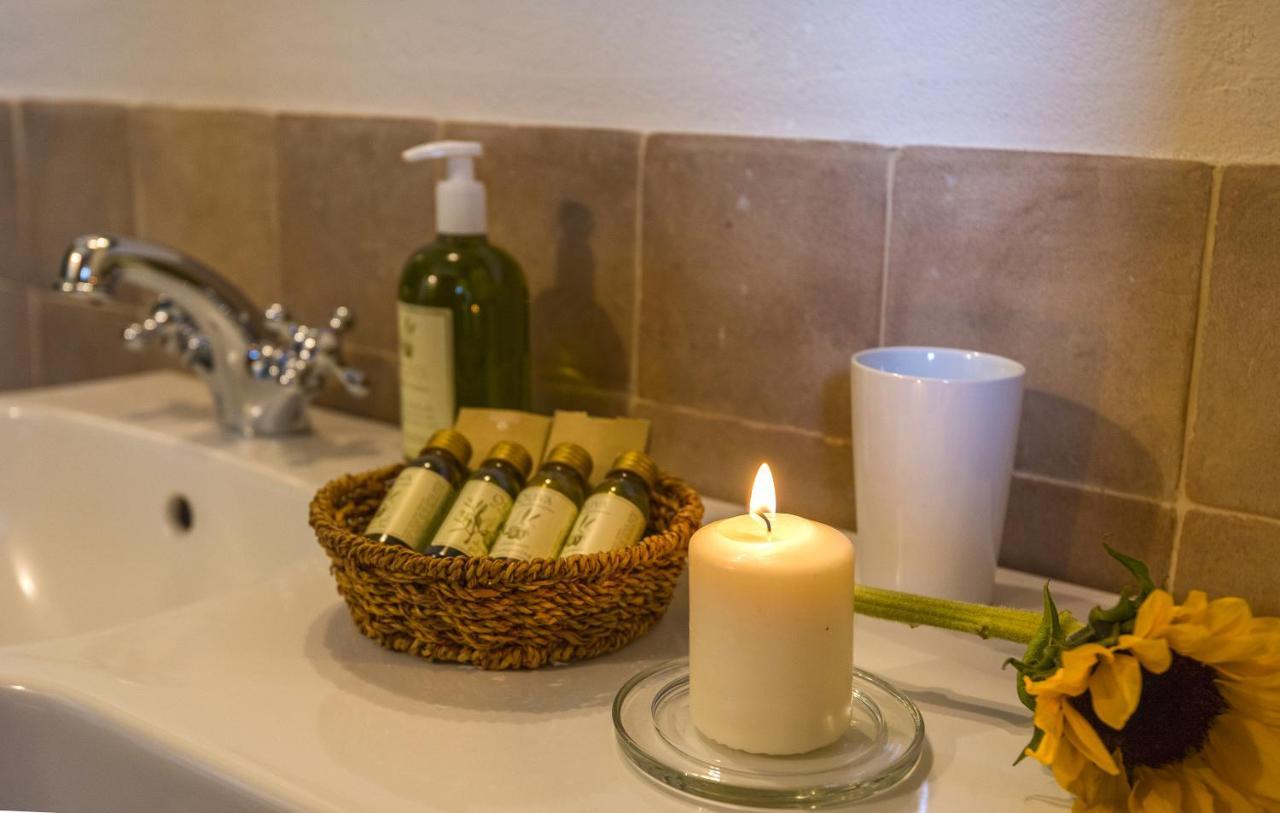 Podere Carceroni Poggi del Sasso Ngoại thất bức ảnh